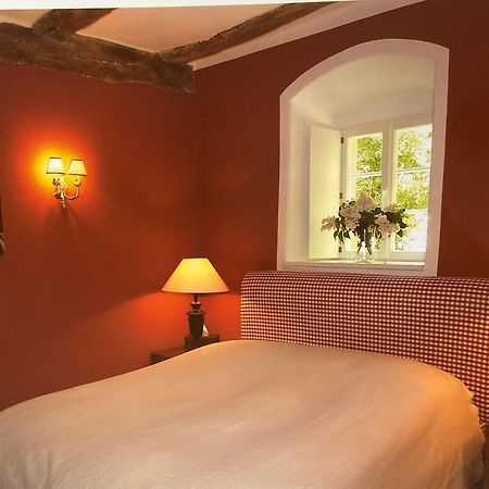 Schlosshotel Goetzenburg Ягстхаузен Экстерьер фото